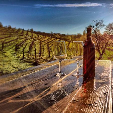 Papillon Cellars - The Loft Ξενοδοχείο Μαριπόζα Εξωτερικό φωτογραφία